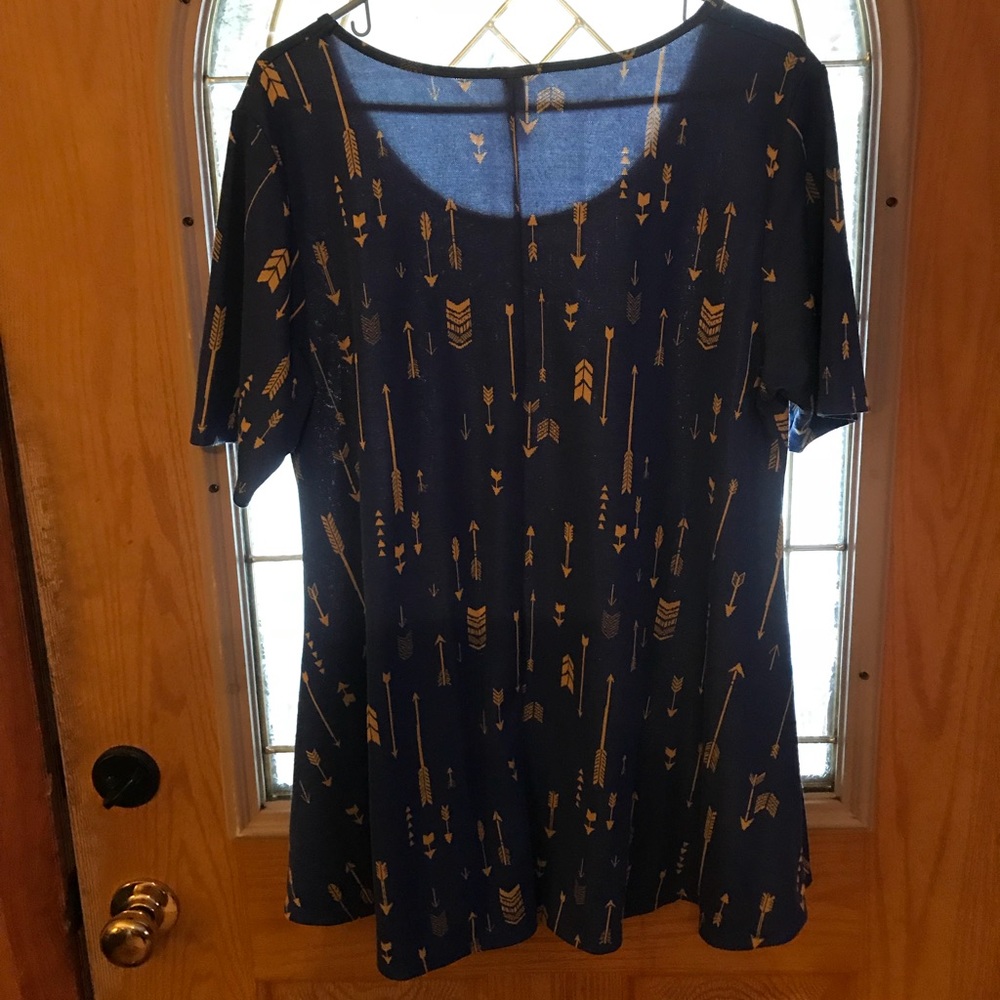 Shirt - Picture 2 of 2